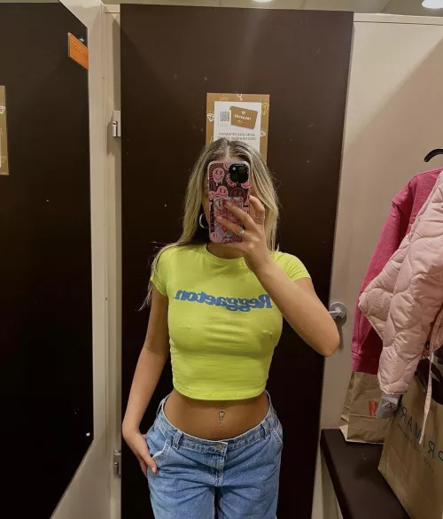 who cares what’s behind the phone? by lcarlo