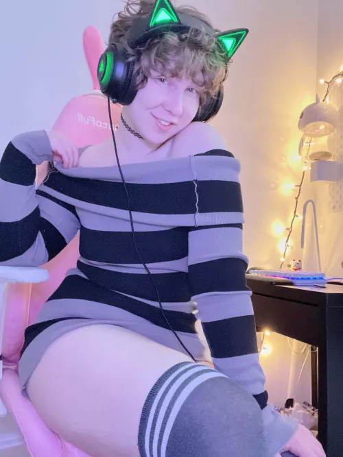 will you game with me? by jcatboy