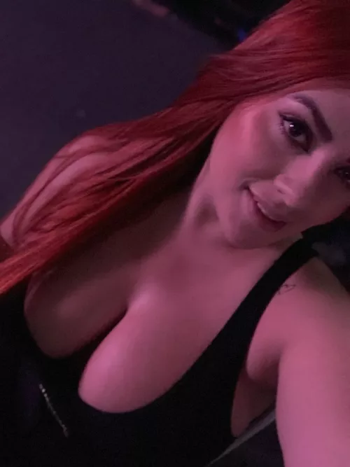 You rather have your face or cock in between? 🙈😈 by Trueloz