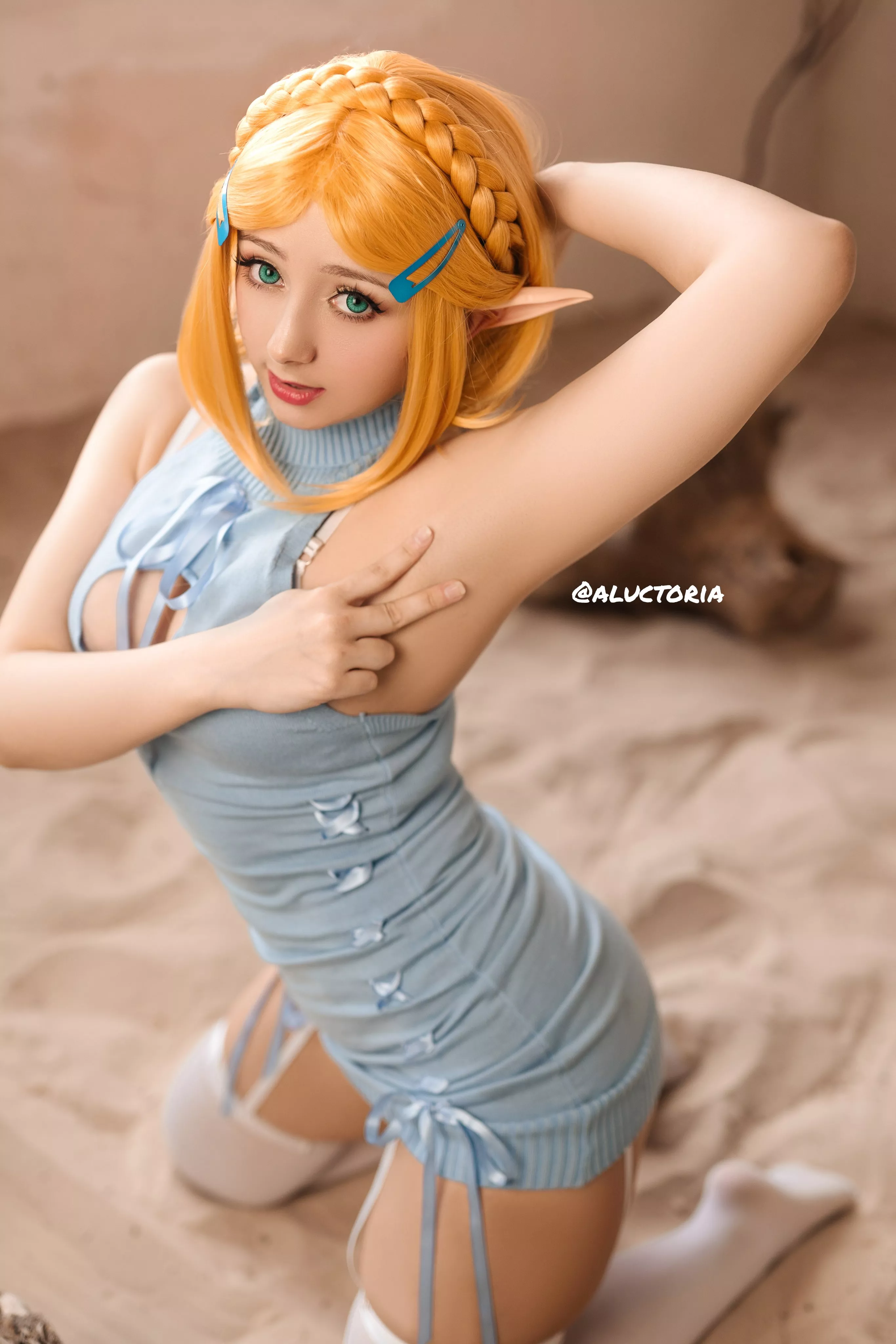 Zelda cosplay by Aluctoria posted by aluctoria_