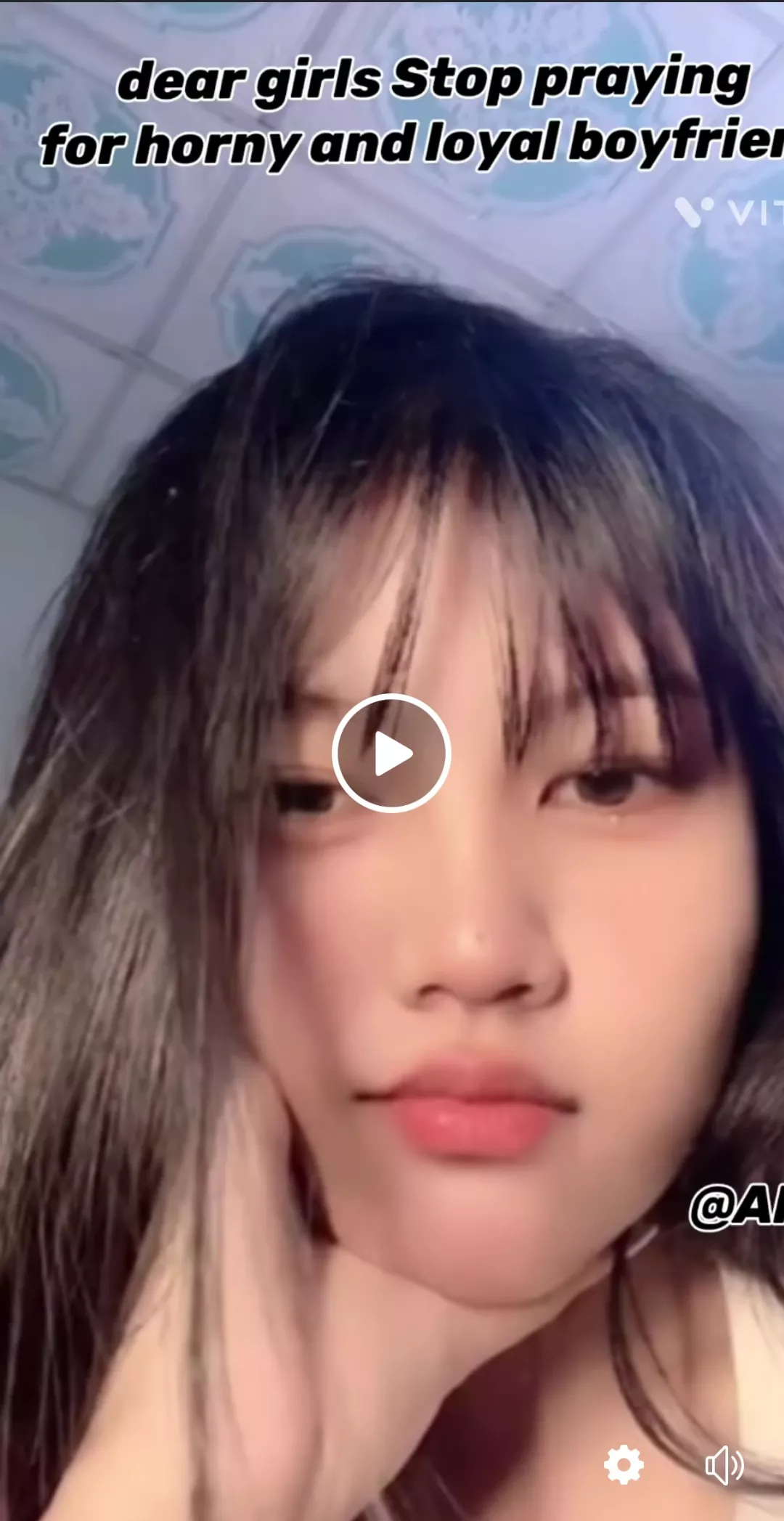 anyone know her name? posted by femto66