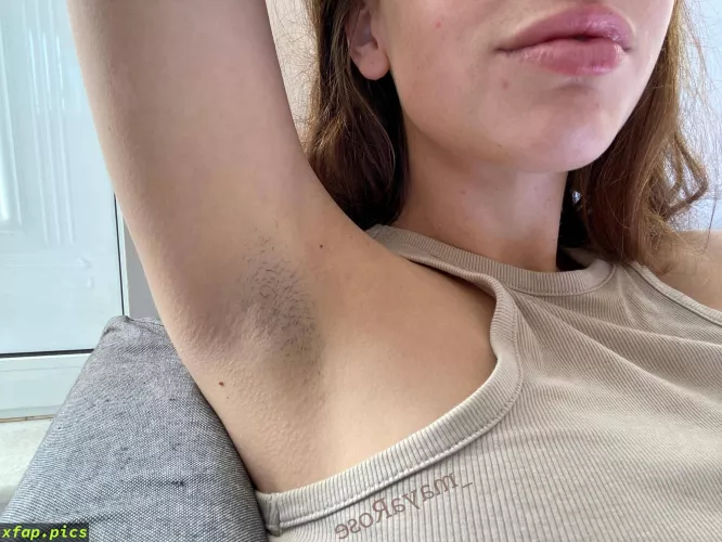 First time on here, should I stay? by AwOIji2m6fX7U5vo