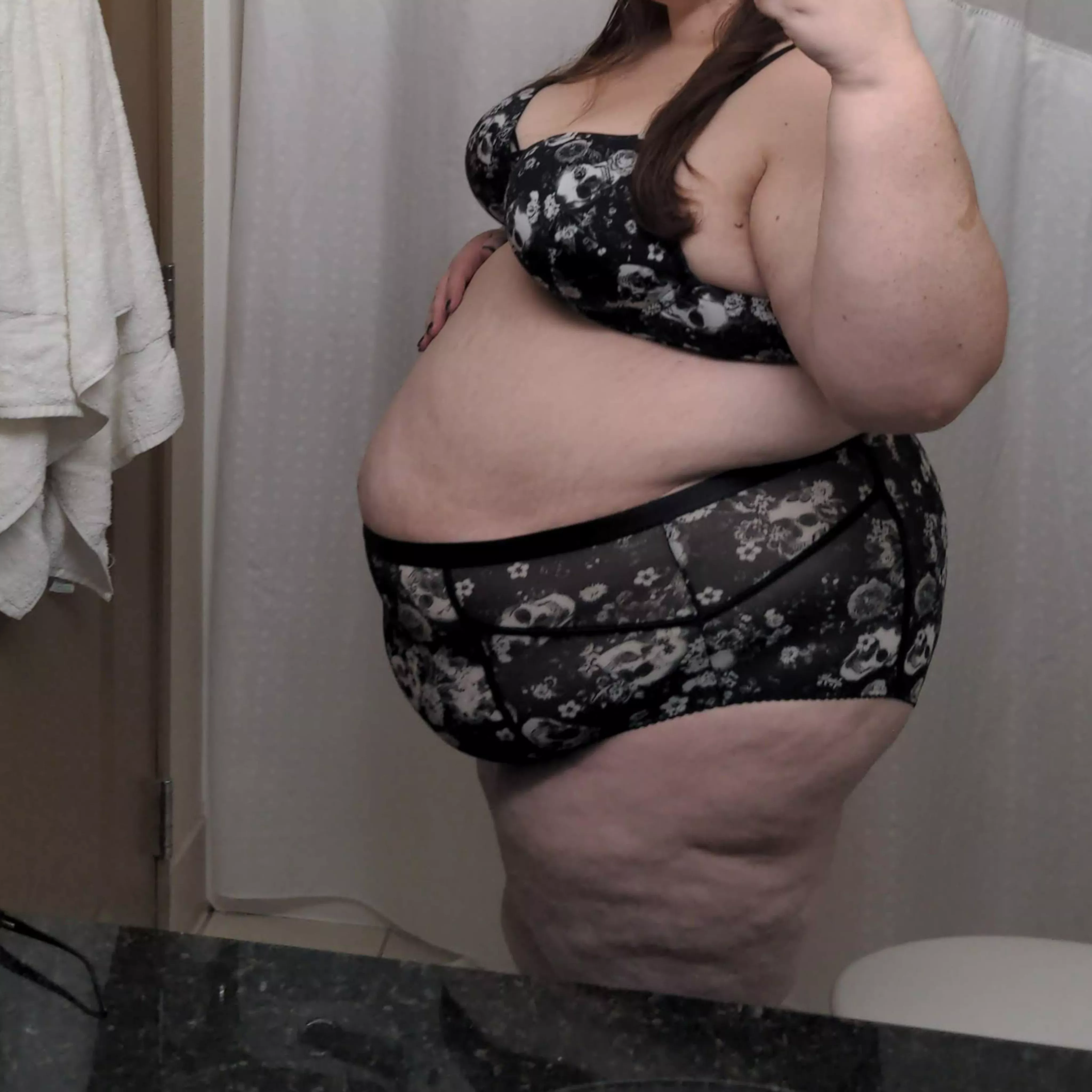 Good evening... 😏😈 posted by Ginger_Goddess_Rose_