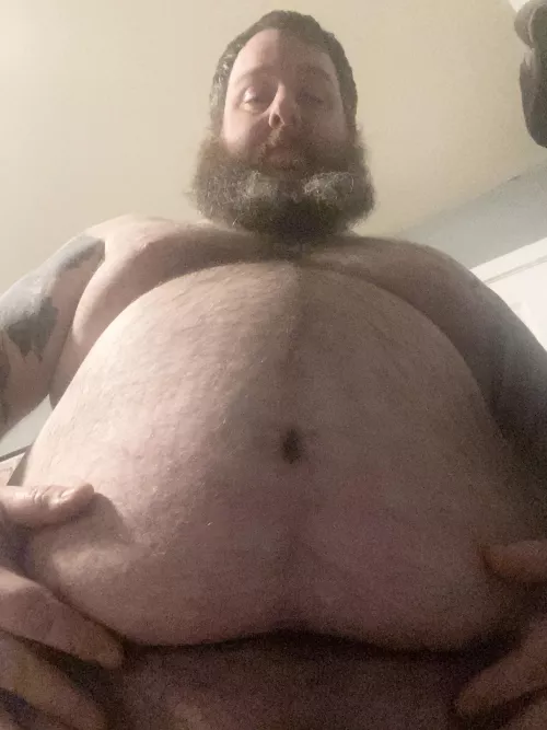 Hello by throwingshappes