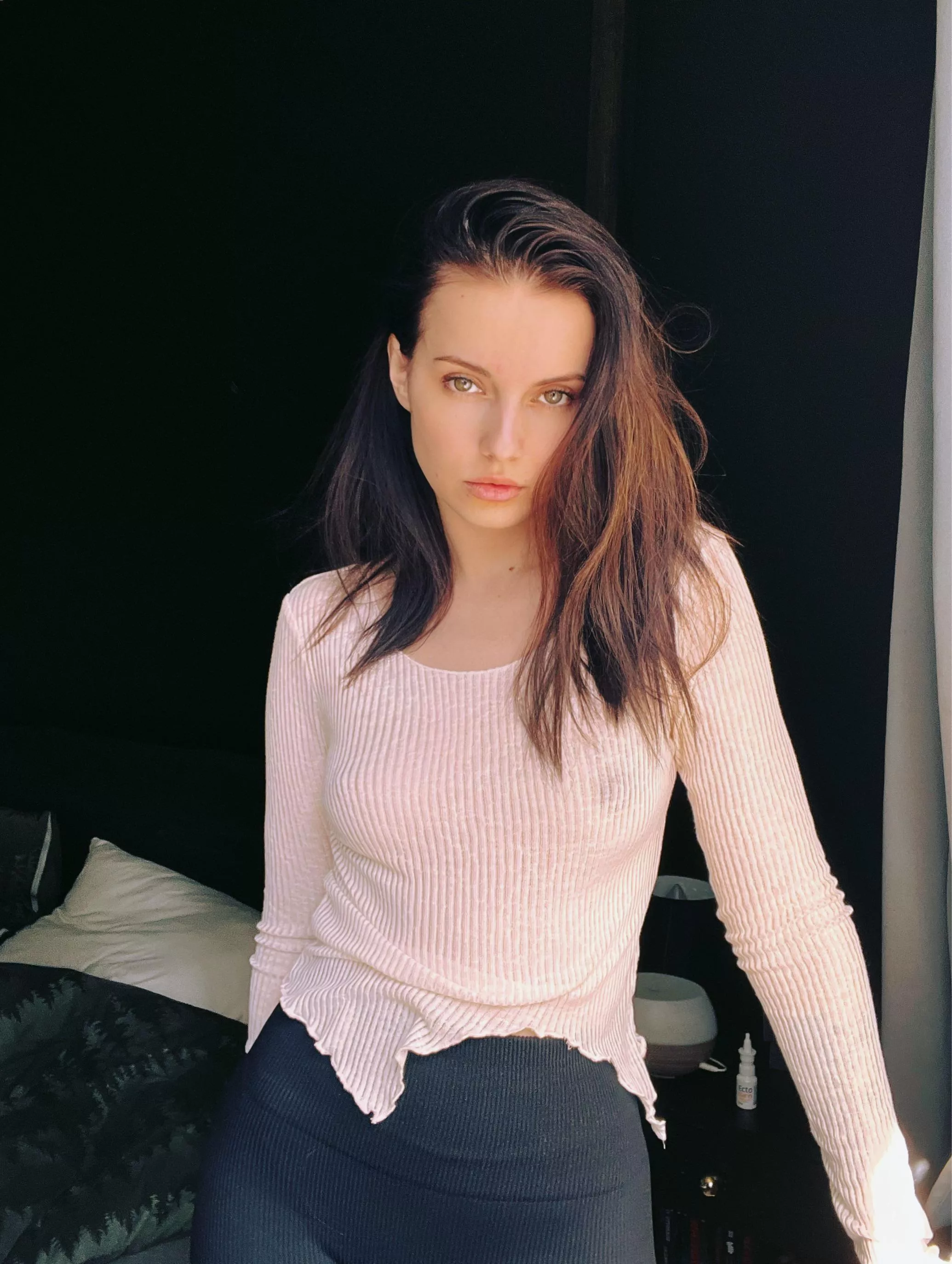 I have something for you babe 😱🖤 posted by Desperate-Strategy73