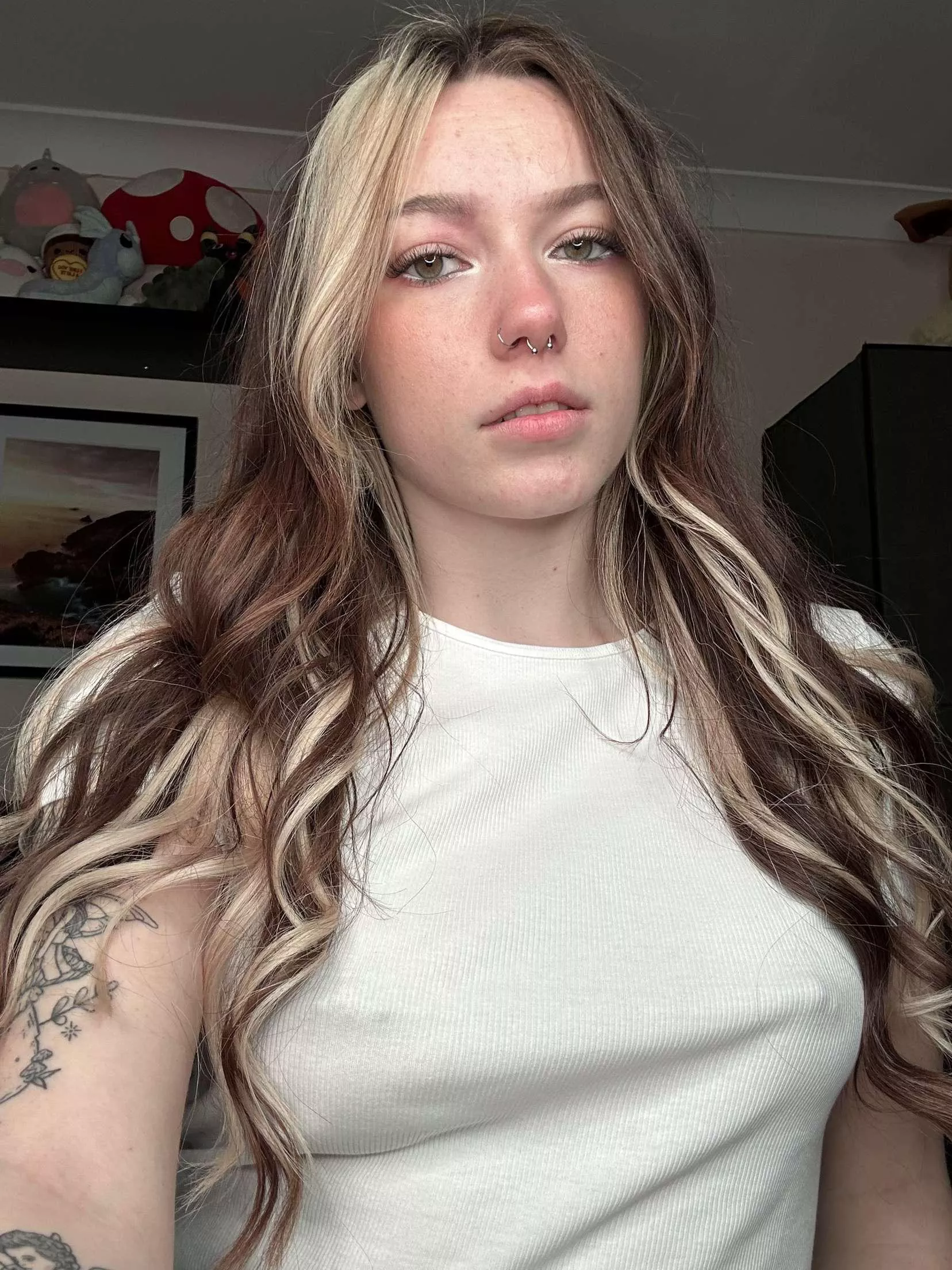 I love catching people looking in public posted by SweetLikeKendi