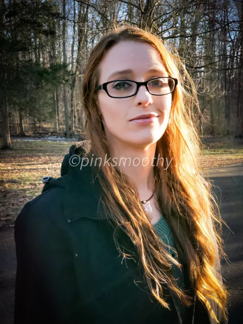 I sometimes miss wearing glasses by Pink_smoothy