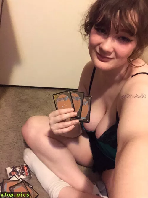 If I show you my hand you have to show me something fun😜 by SJh5afBcqaWTDW