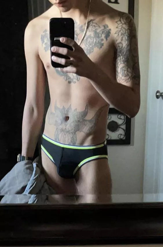 I’ll b honest.. I have way too many fun undies. Lmk if I should post more 🤪 posted by kalesr