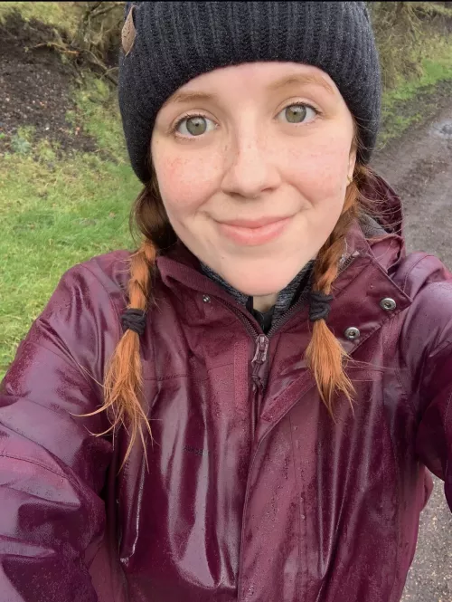 Let me take you hiking, I promise not to get us lost in the Scottish mountains 😂💕 [F] by snildeep
