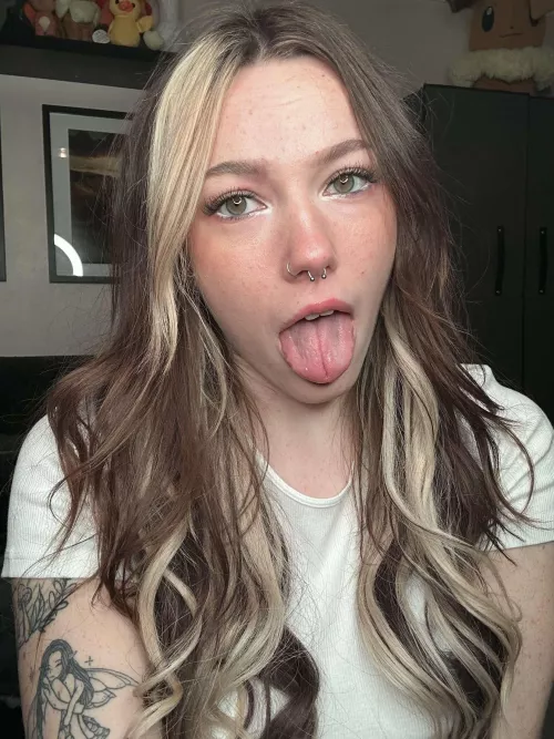 My tongue isn’t the only thing dripping wet by SweetLikeKendi