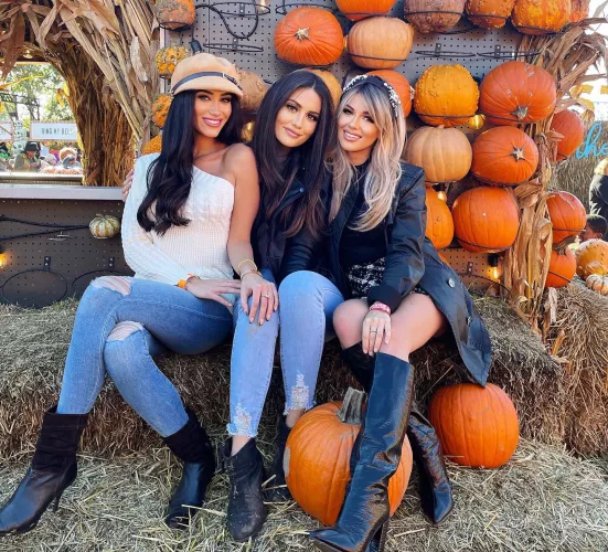 pumpkin huntin' by AbnormallySubtle