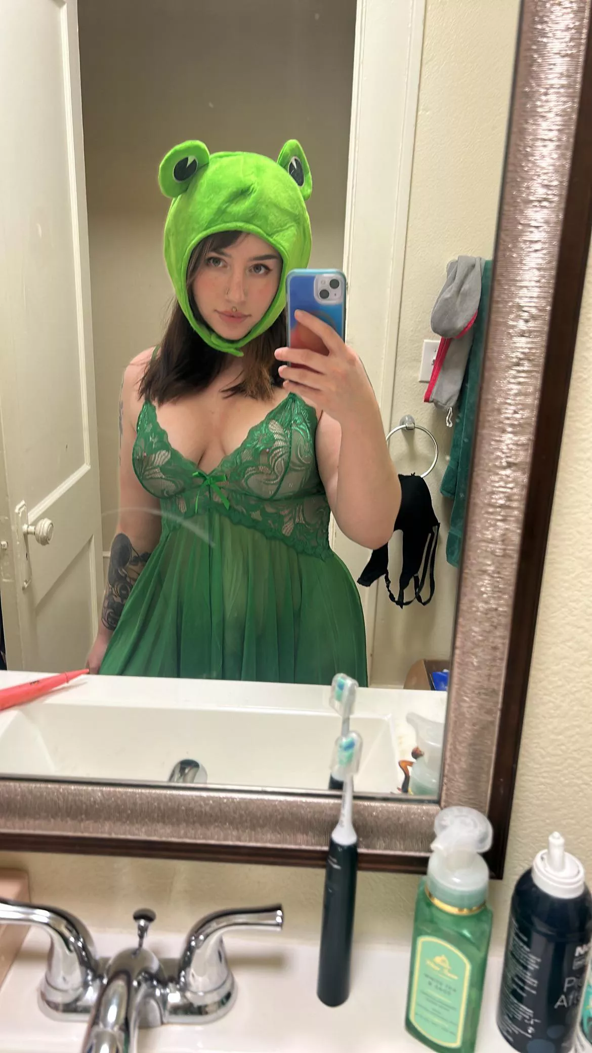 Ribbit :3 posted by goodnitegirl-666