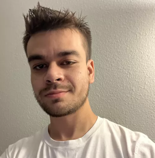 Sorry for the delete and repost, this pic I felt cute 🤣♥️ by somar_reeves