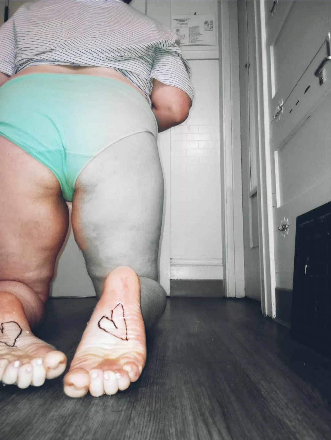 Sweaty feet after a workout 🌡️ posted by Huge-Significance831