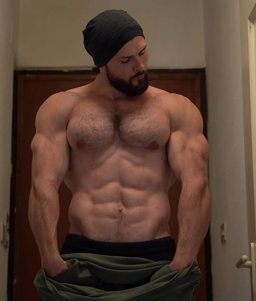 The BEAST posted by beastmuscleshow