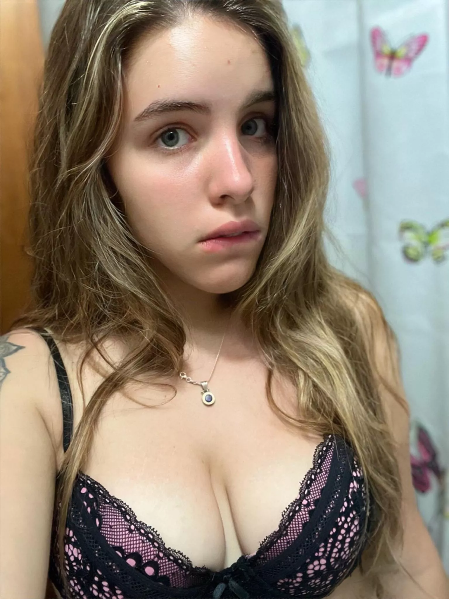 Today I'm wearing my favourite lingerie… posted by sexysnifty