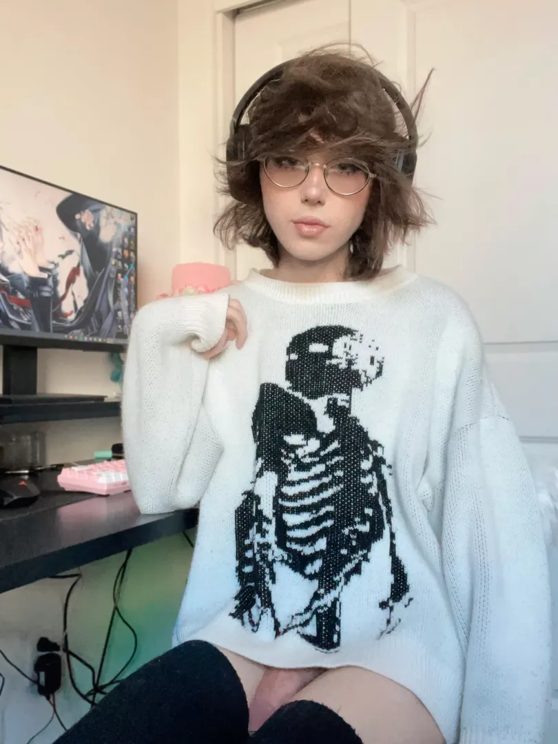 wanna come over and play games? 💕👾 by bbykoda