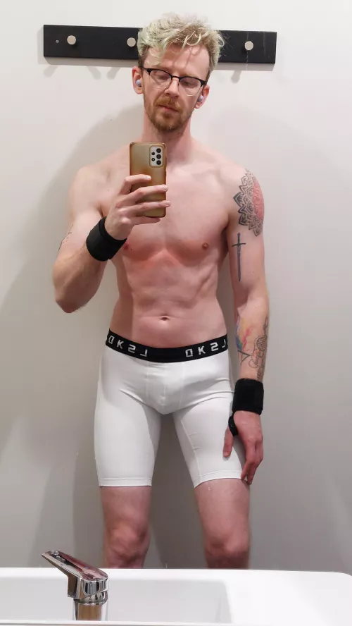 Why I need loose shorts over my base layer at the gym by CullenMcKelvey