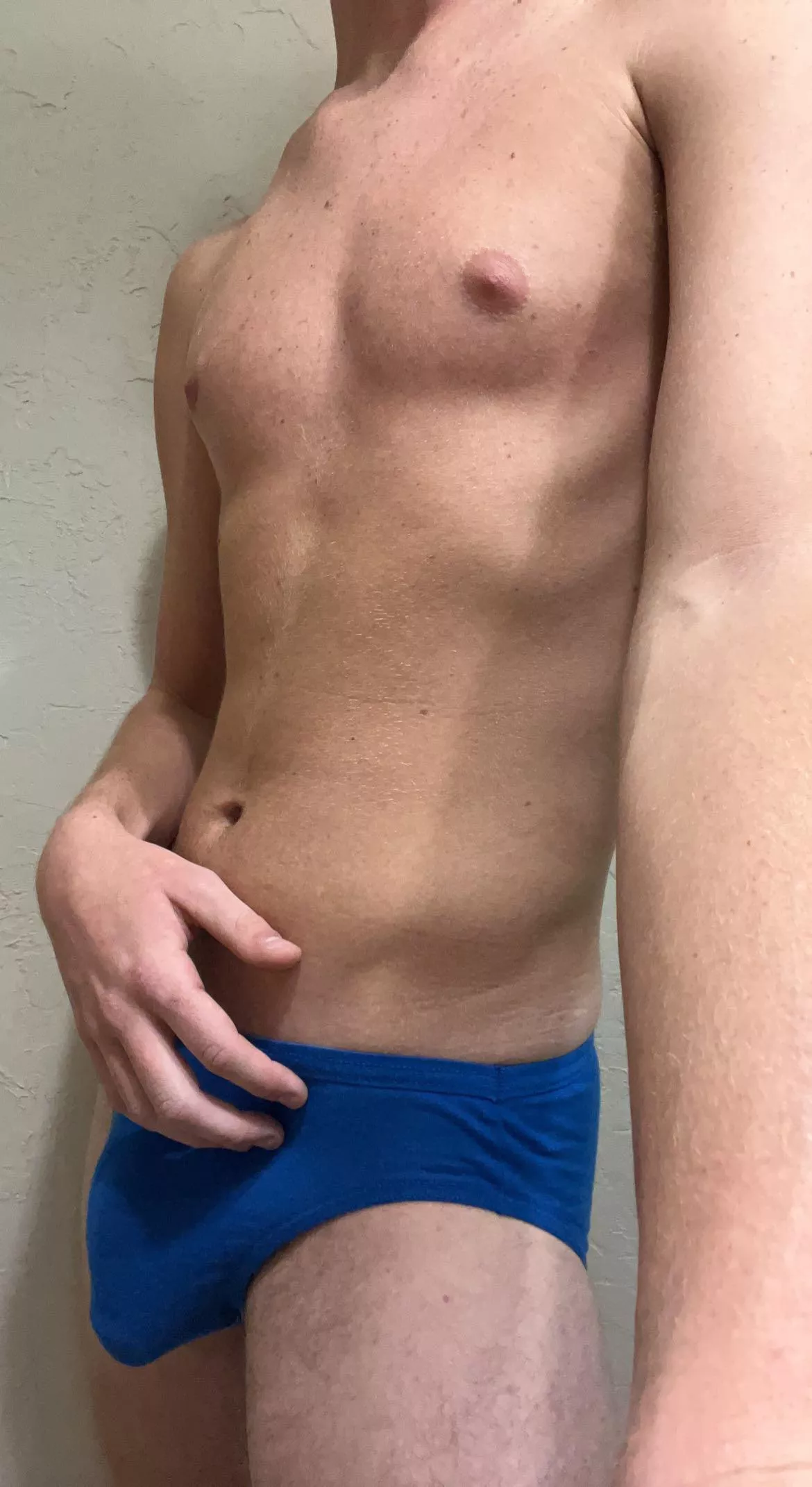 you like the blue?💙 posted by finnhayesof