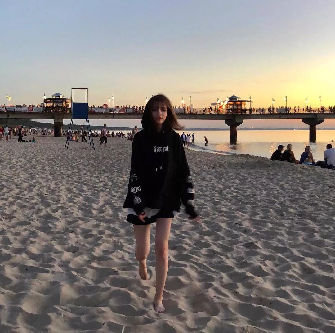 Beach fun posted by Alekseyevna77