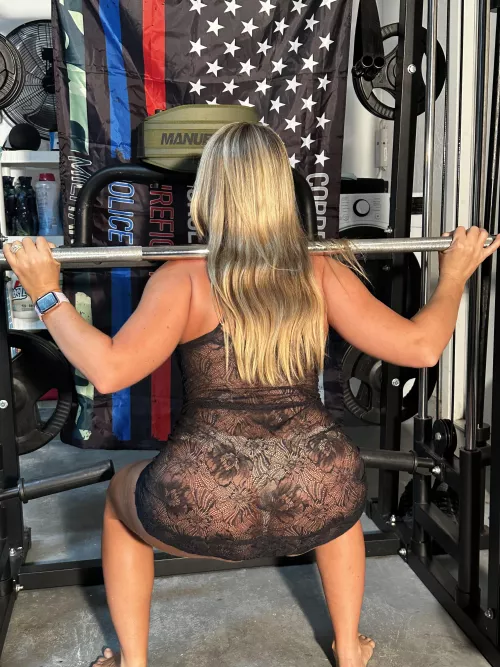 Come work out with me? by MilfieX3