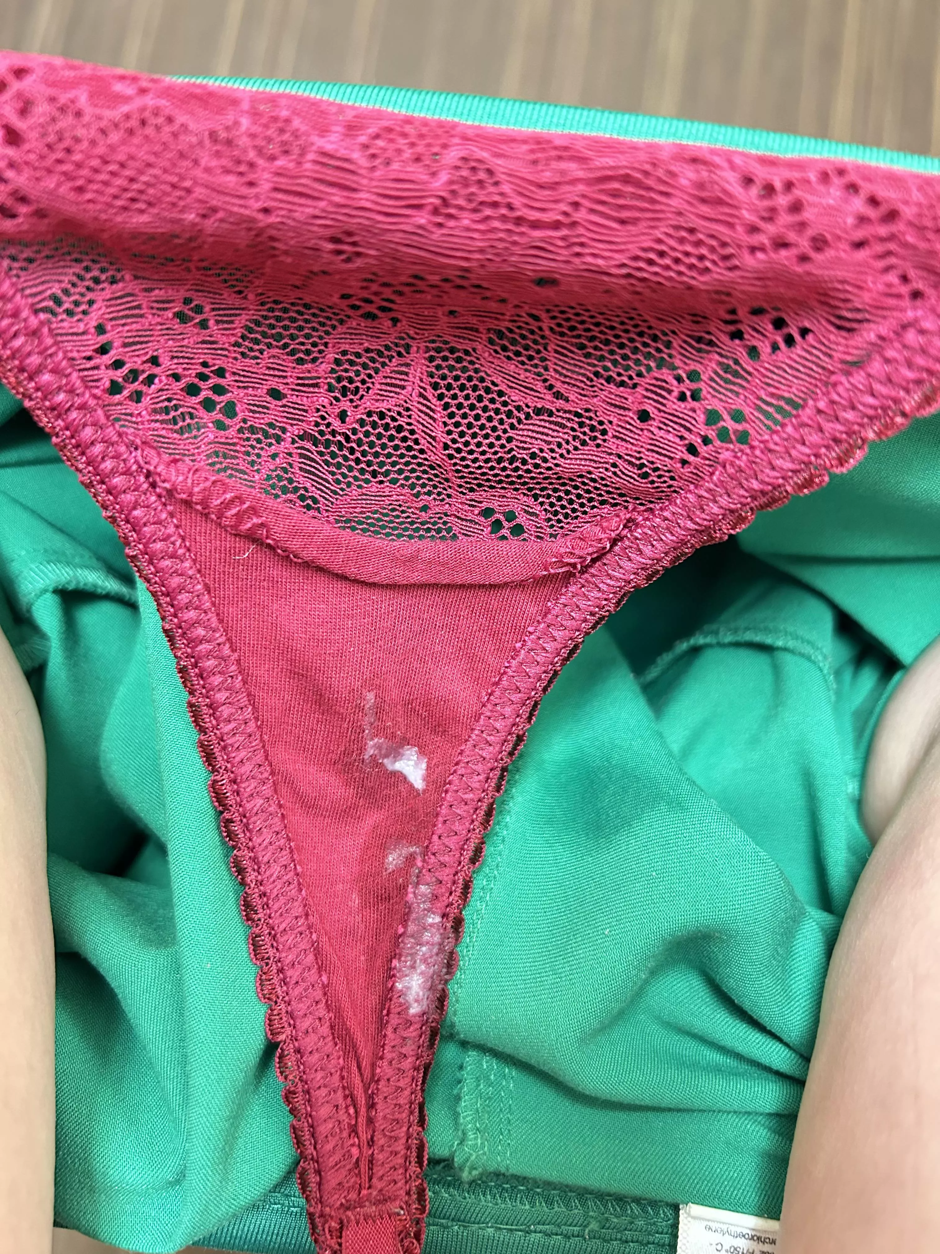 Even my pants got wet today 🫣 posted by veroslutty