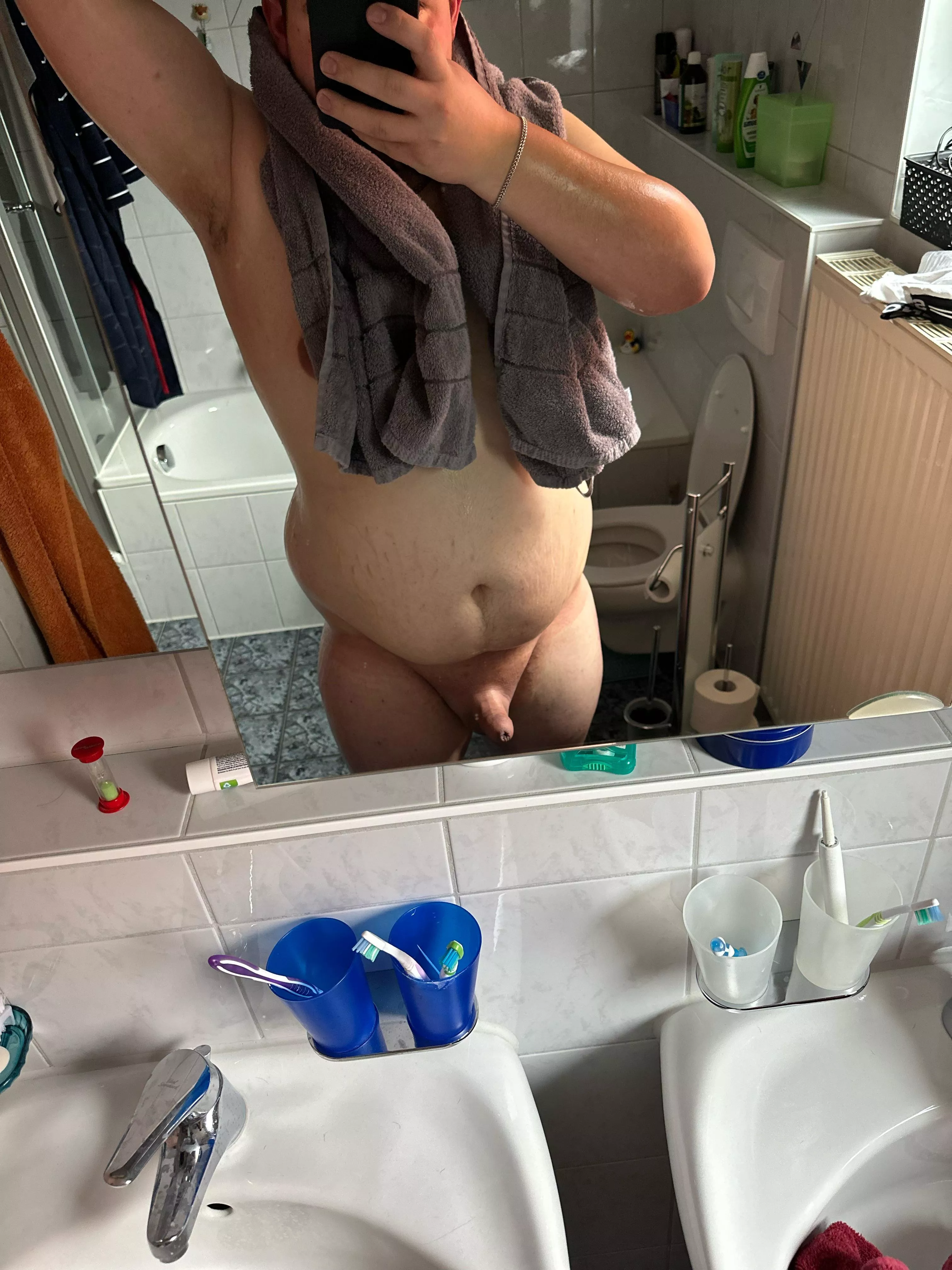 Fresh out shower posted by MrRex85
