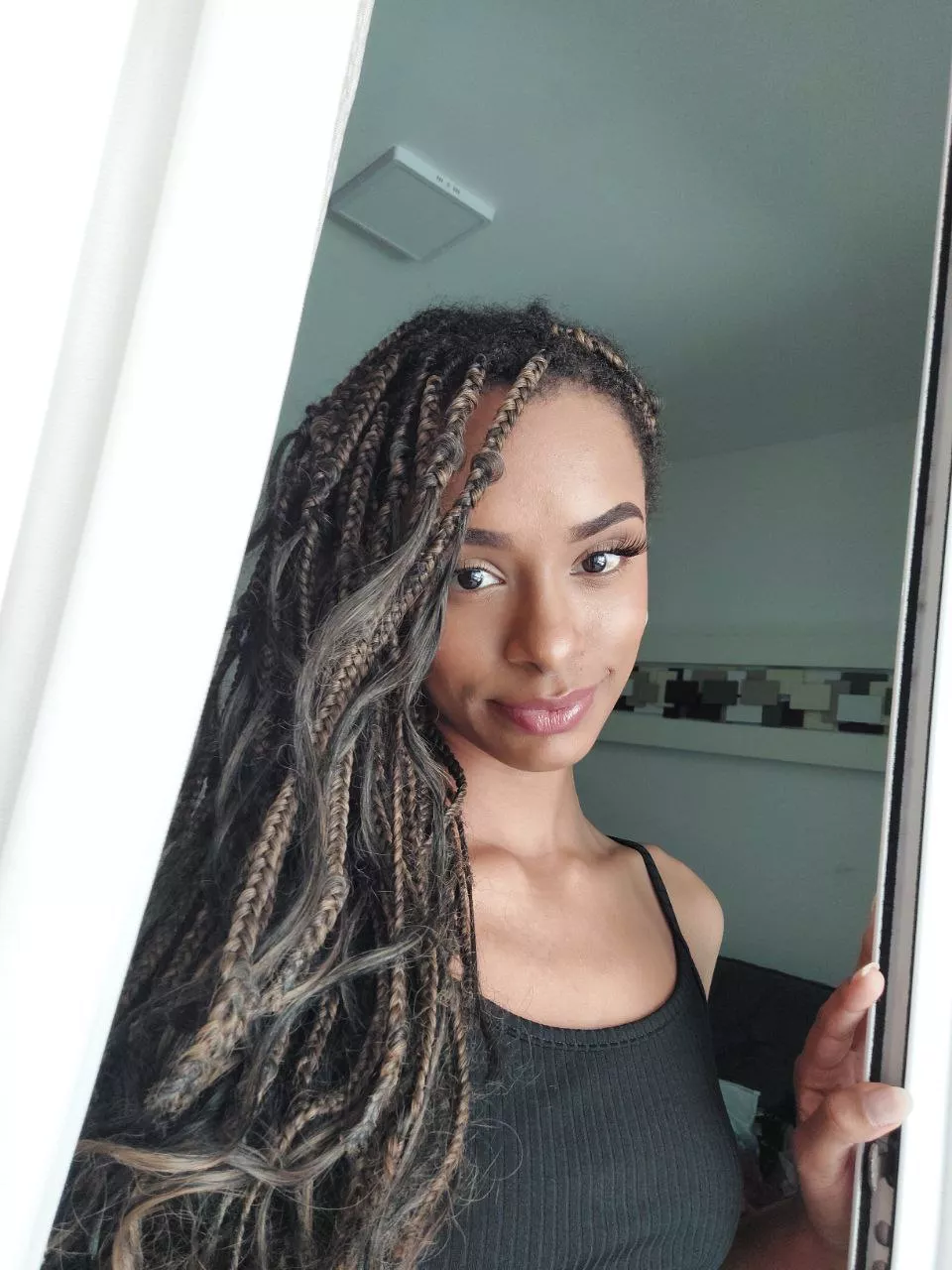 Her beauty is otherworldly, leaving you breathless in her presence. posted by eududarosa