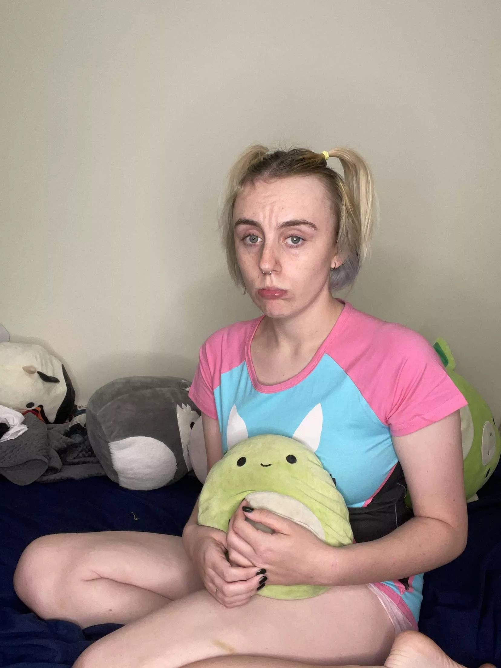 I’m sad can you make feel better? 🥺😭💗🌸 posted by xlittlelucyx