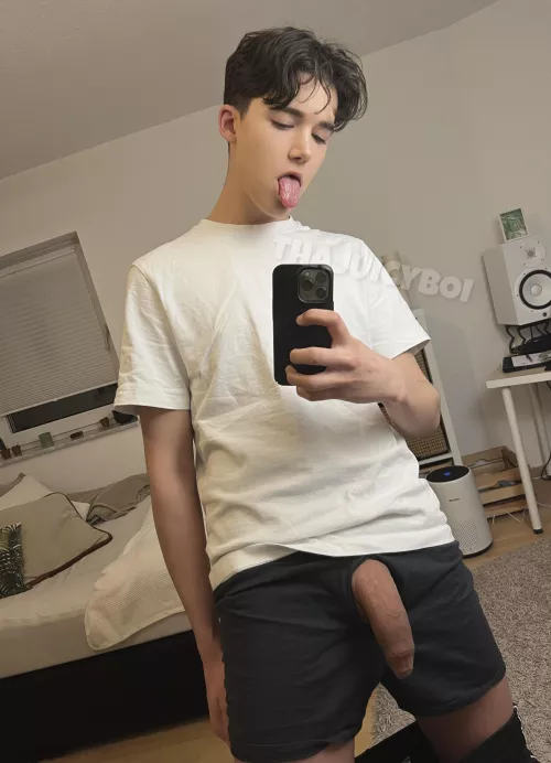 it‘s so heavy, can u help me carry it?🫴🏼 by thajuicyboi