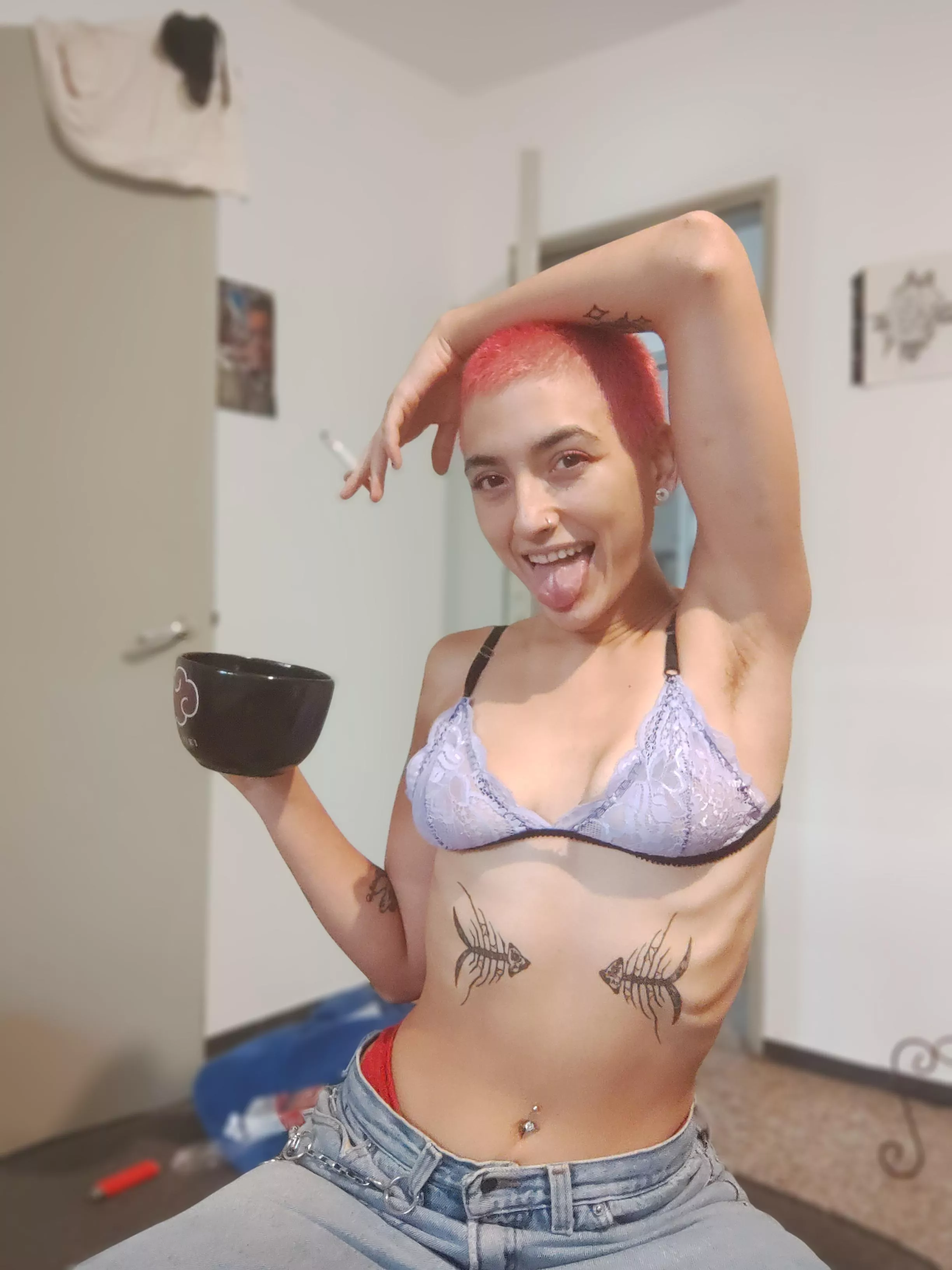 Pink hair 😍 posted by esmeralda_420