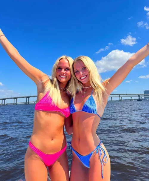 Pink or blue? by Long_dong111