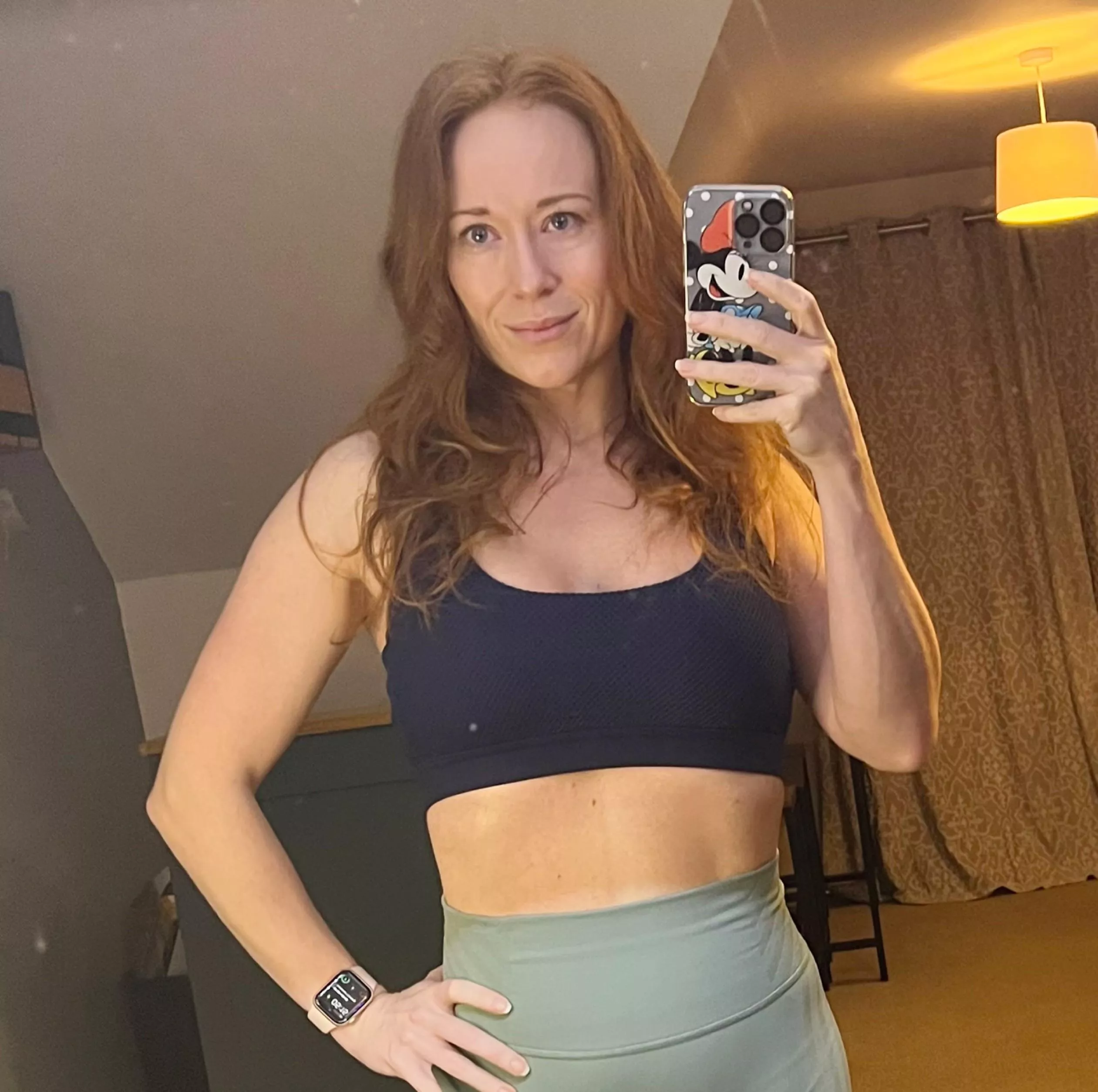 Pre-gym selfie. 💪🏼💋 posted by GingerPollyAnna8669