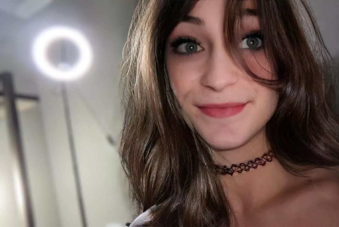 Special day today.. came out to myself fully 💘👉👈 posted by CraftyAddictus631