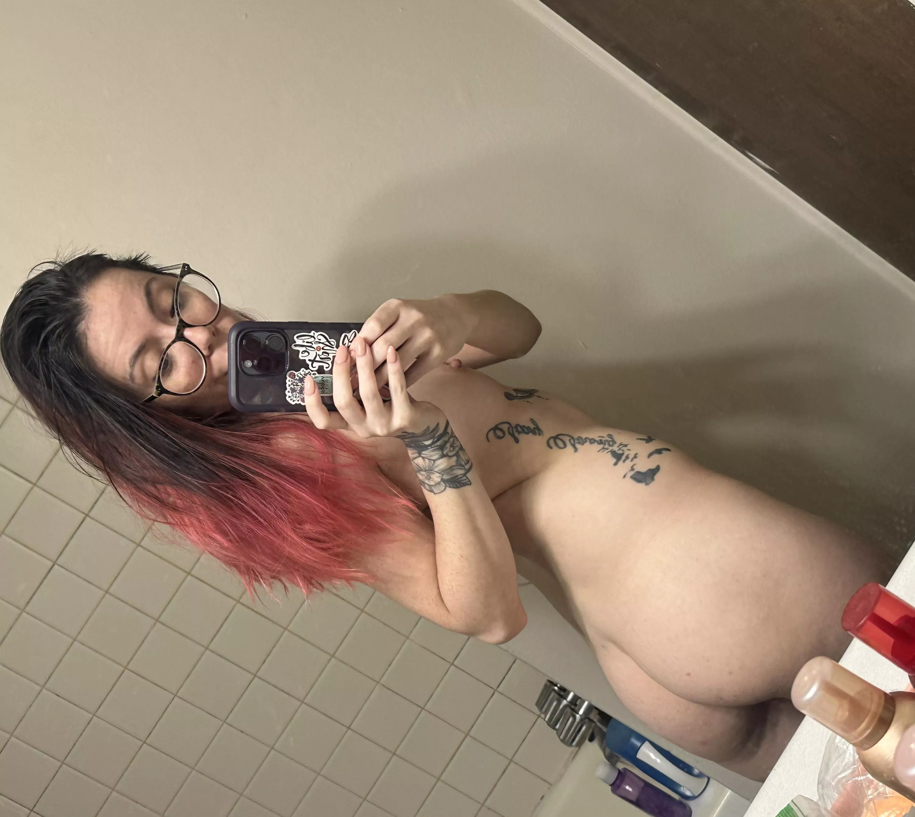 Want a turn with my 26yo gf? I like to share. posted by Unkindled0ne