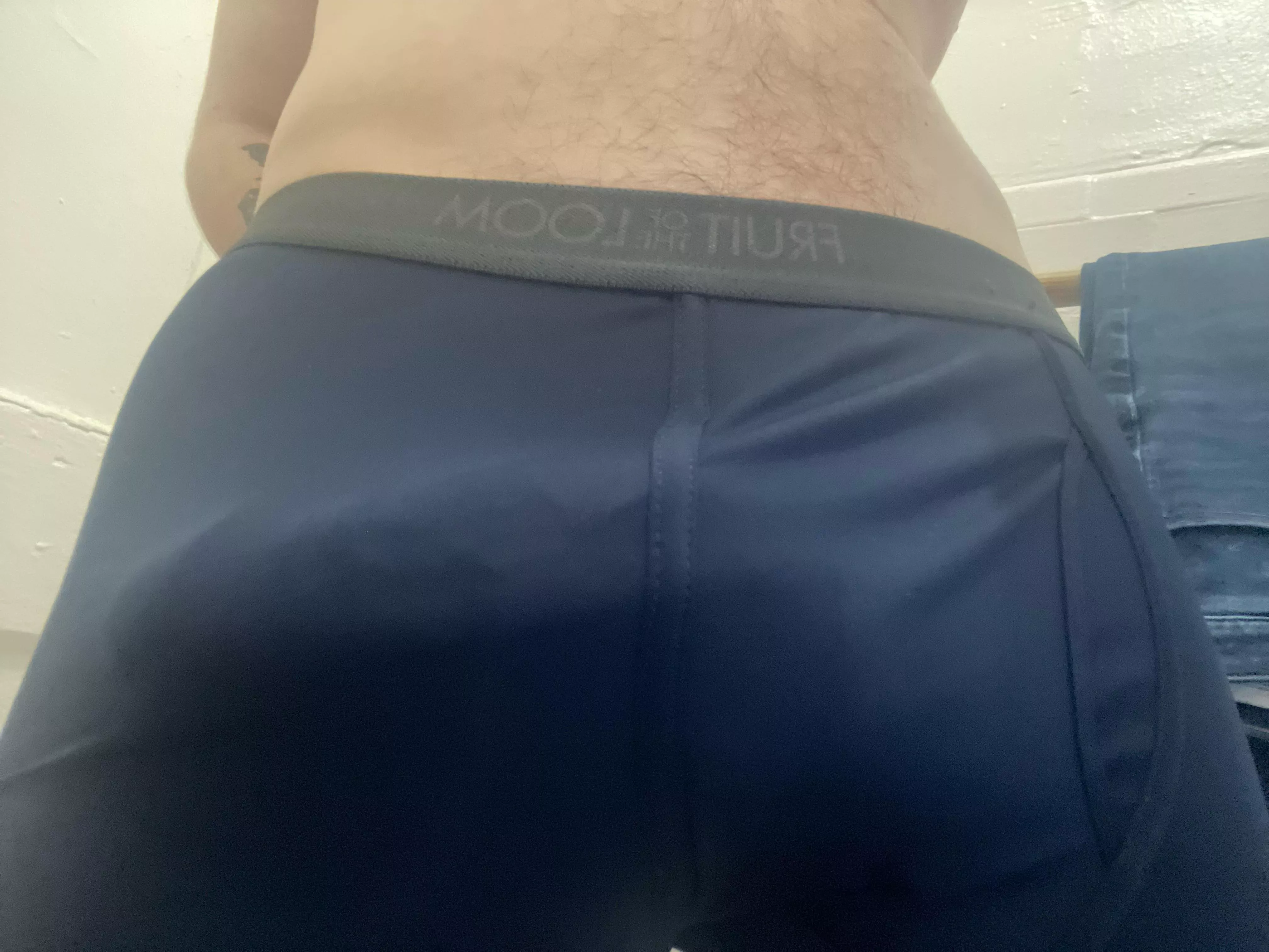 22 m hmu to see whats under @cooldown477 posted by Sea_Huckleberry_2950