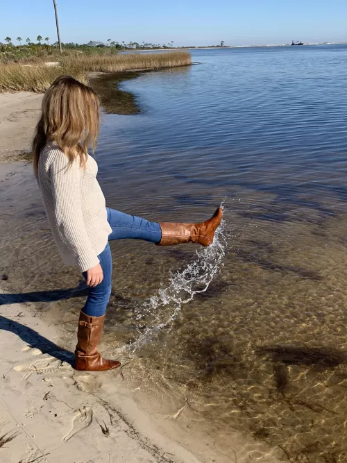 A pic of me from a few years ago I posted in Florida, hopefully it fits here too by DarthJonathan