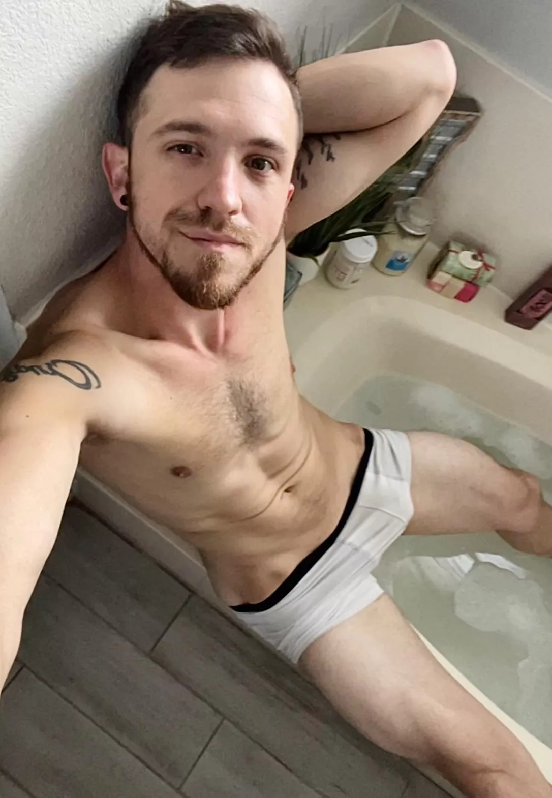 After workout relaxation anyone? [M] posted by Arkanos37