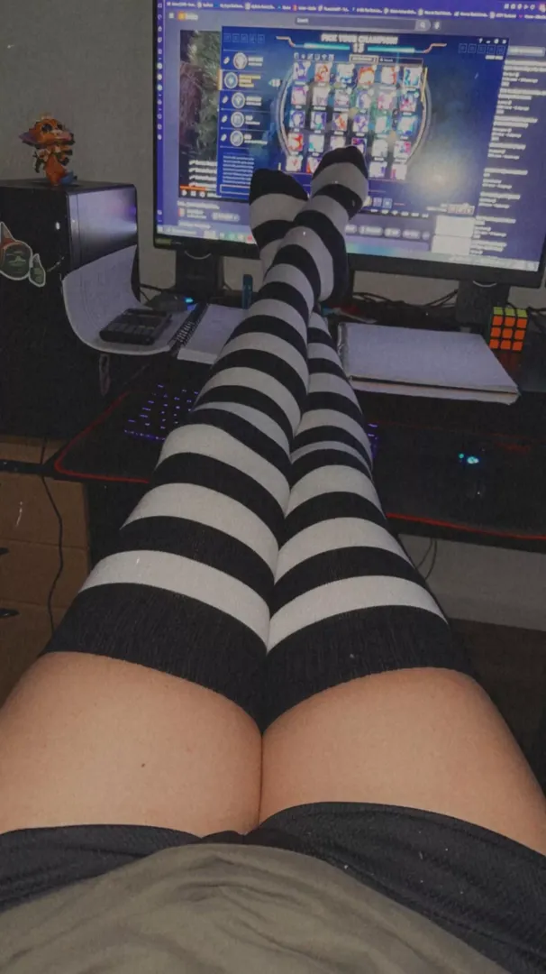 Average league player by Jamie_secret_account