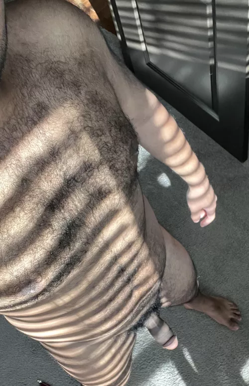 Been a while, hope you guys missed this sun kissed bod by MurkyAlgae5295