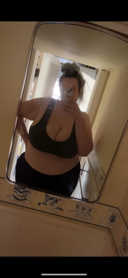 Body like an ⏳ by Embarrassed-Mouse-18