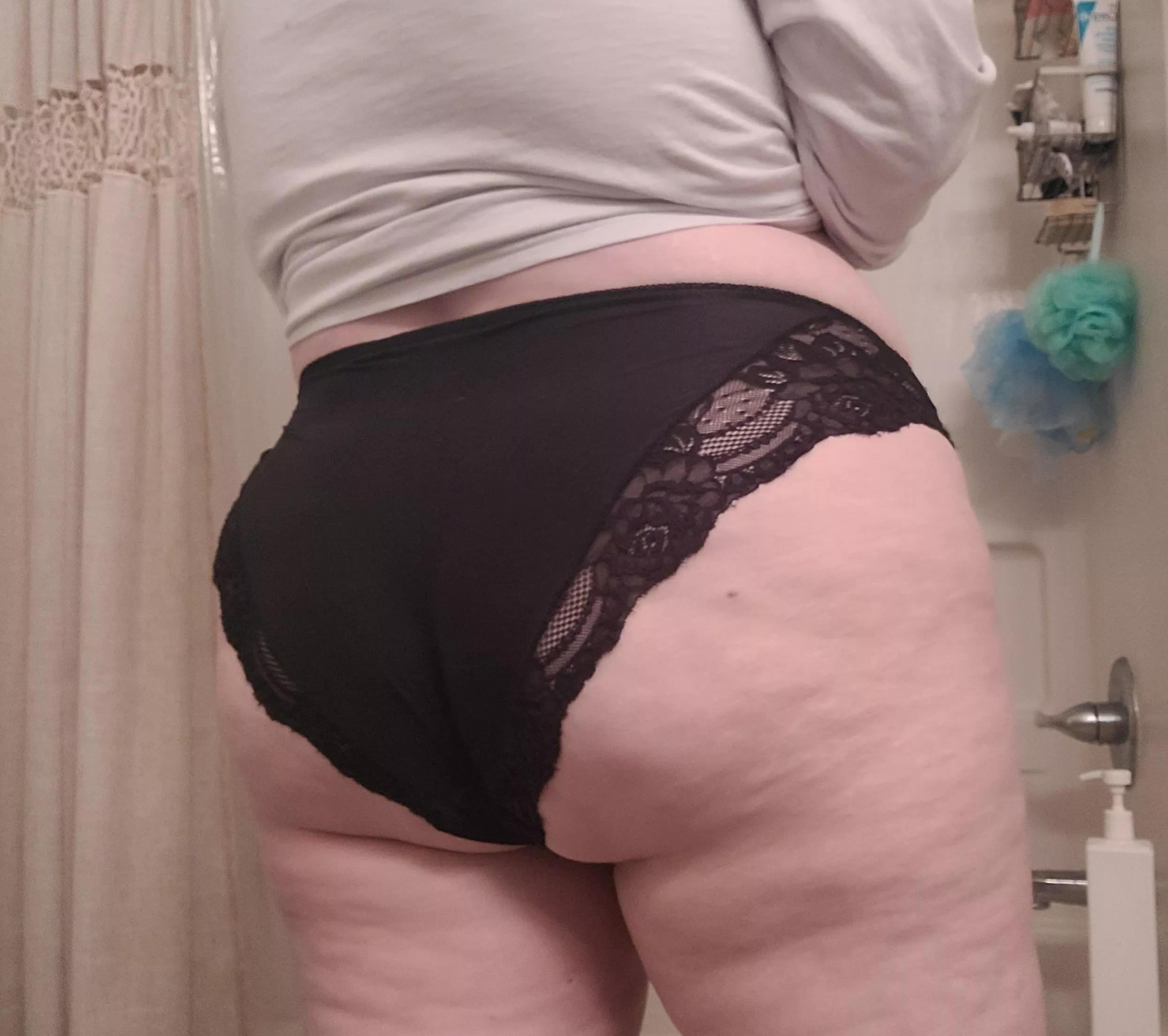 Can I take a seat on your lap? posted by moonrae13