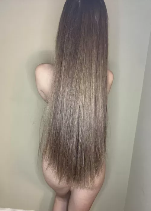 Can’t wait until it cover my butt completely by mia_amour