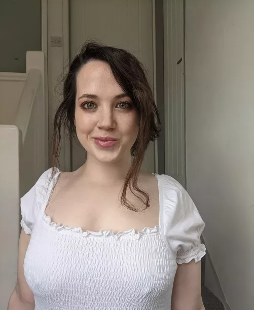 Caught you looking 😝 by CutieKitty420