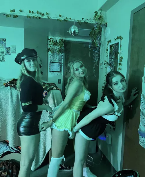 Cops and robbers by wrongway_feldman