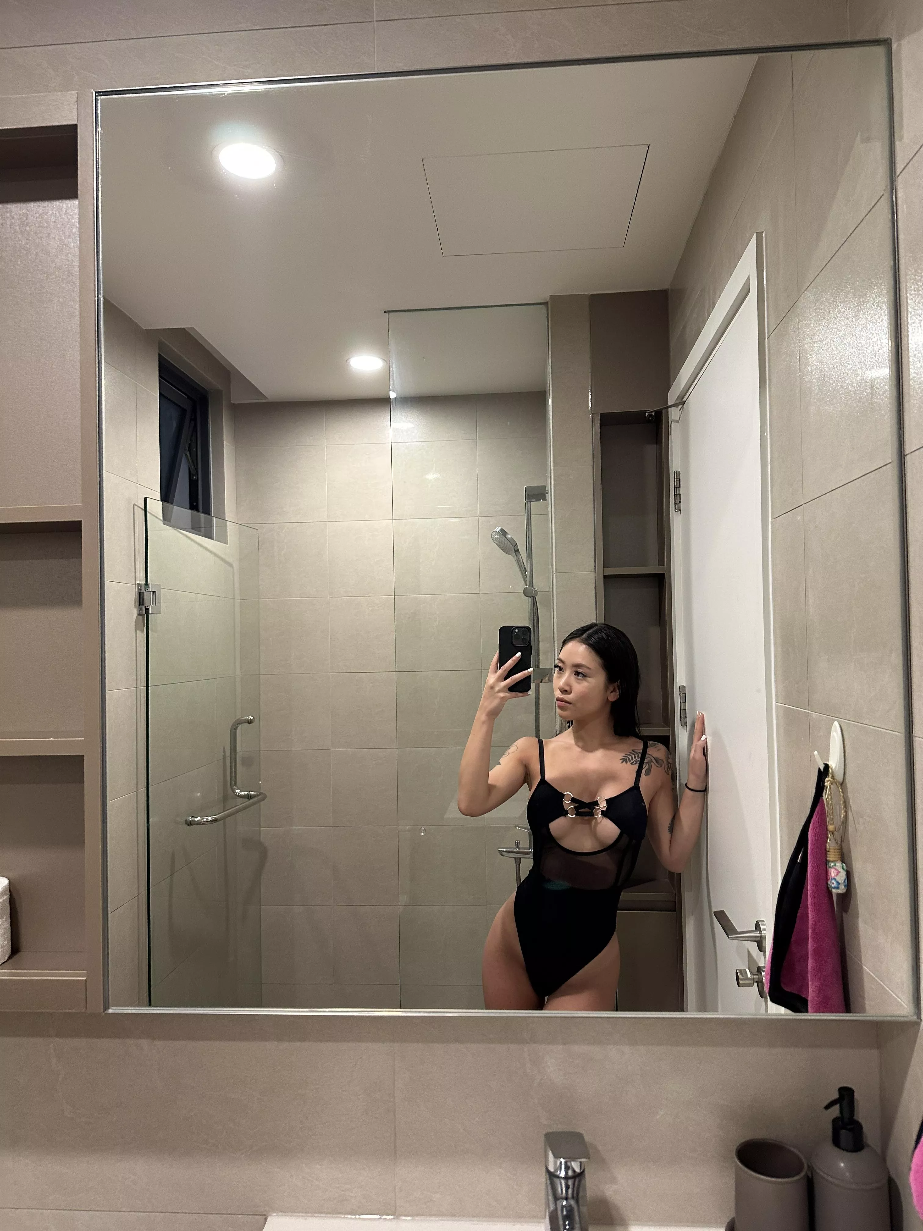 Craving for your attention posted by The_AyaRose