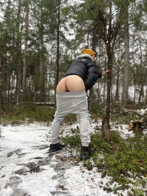 Cruising in Sweden and freezing my ass off 🥶 Can someone cover it with some warm cum? 💦🍑 by imryanolsenvip