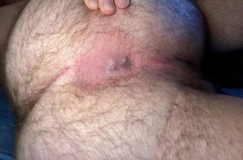 every hole’s a goal, right? (20) posted by feline_feeler