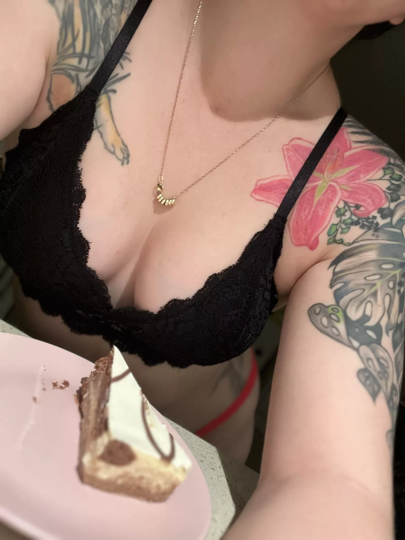 Eyes on the cake please 😆 posted by xd_prox